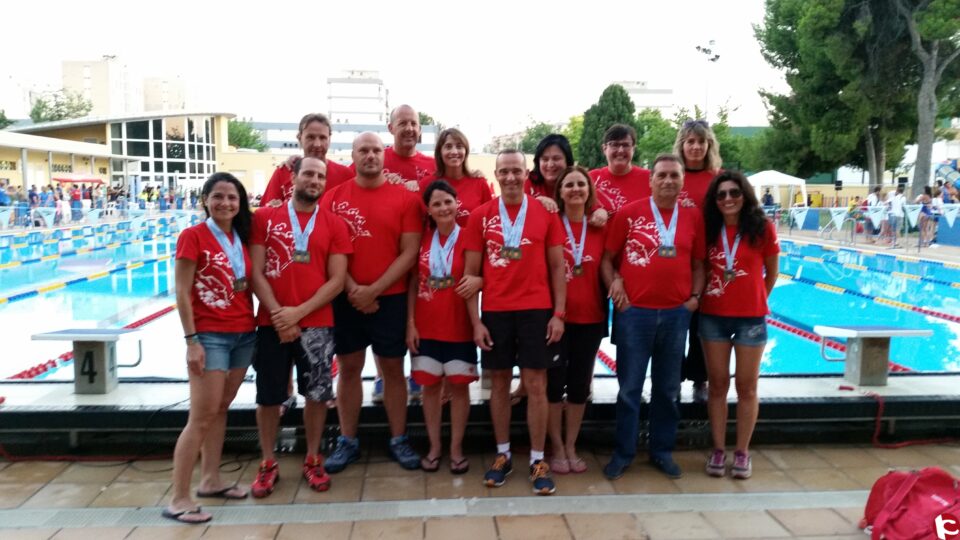 MUY BUENA ACTUACION EN EL AUTONOMICO DEL CE ELDENSE MASTER DE NATACION EN VALENCIA
