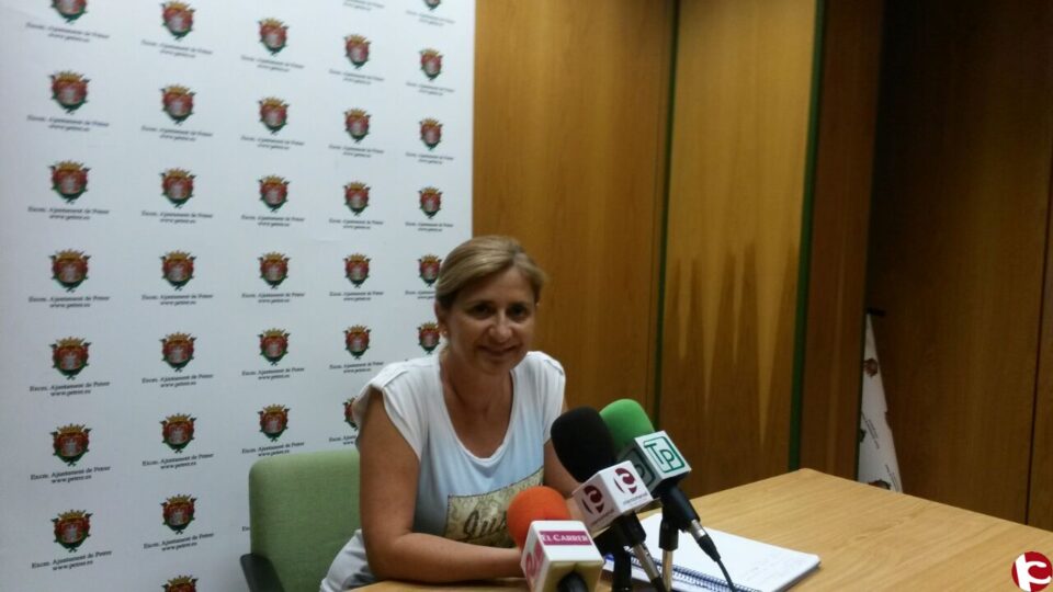 Mª Carmen Chico de Guzmán ha ofrecido su colaboración a la nueva concejala de Educación para que los proyectos en los centros educativos vean la luz