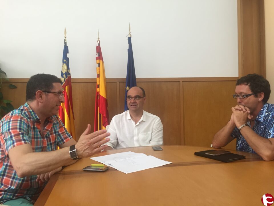 Alfonso Lacasa se reúne con el Rector de la Universidad de Alicante para poner en marcha la Sede Universitaria de Petrer