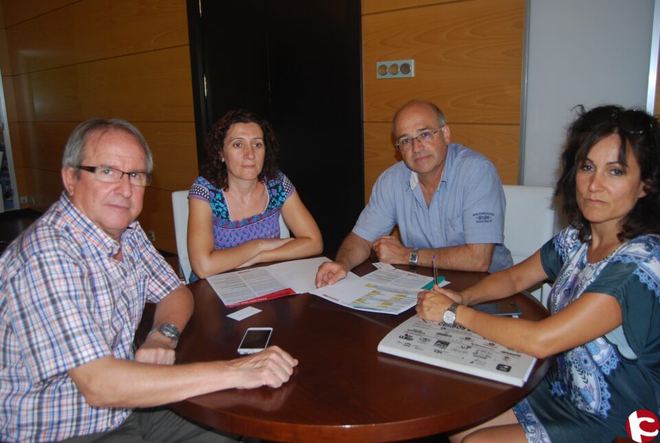 Reunión con CCOO para mejorar la precariedad laboral en Villena