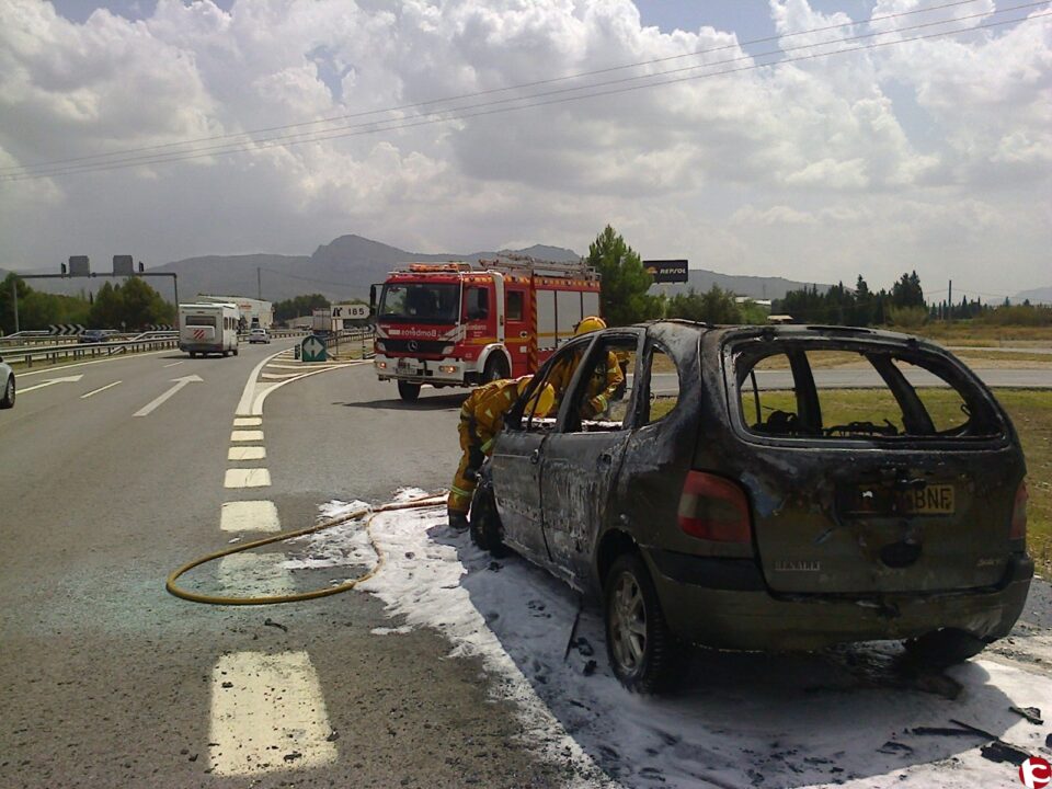 Se incendia un vehículo en la A-31