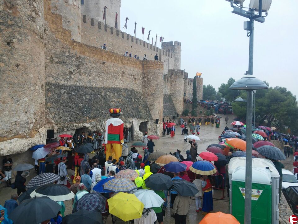 Guerrilla y Embajada del Moro al Cristiano pasada por agua