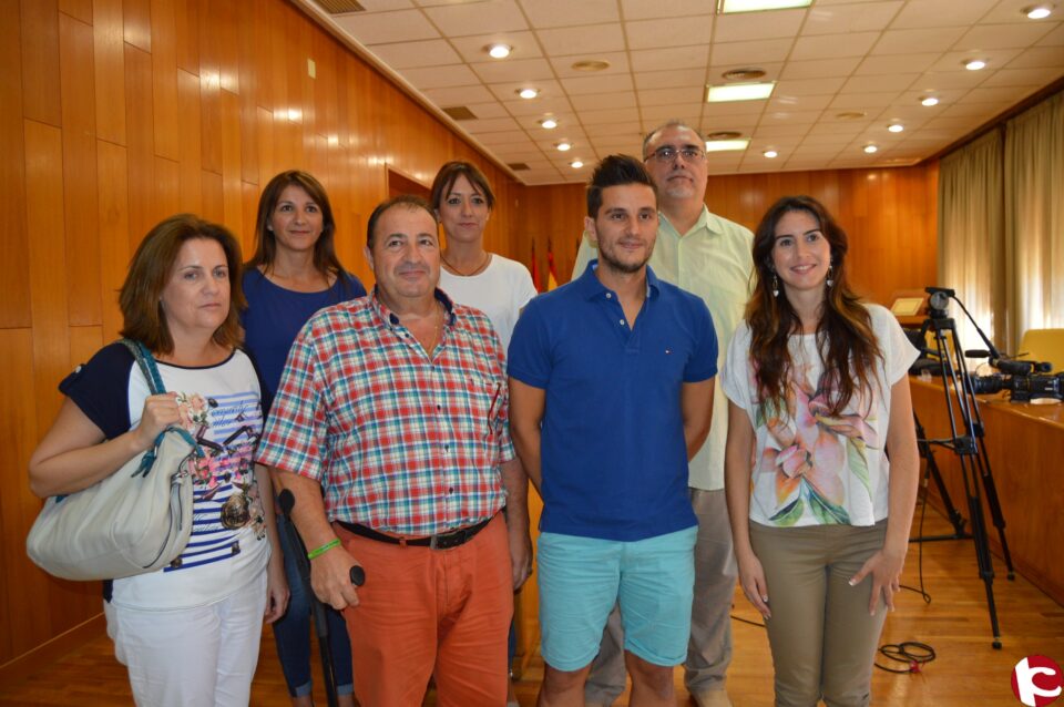 La Falla El Huerto apuesta por la integración de los discapacitados con un monumento interactivo