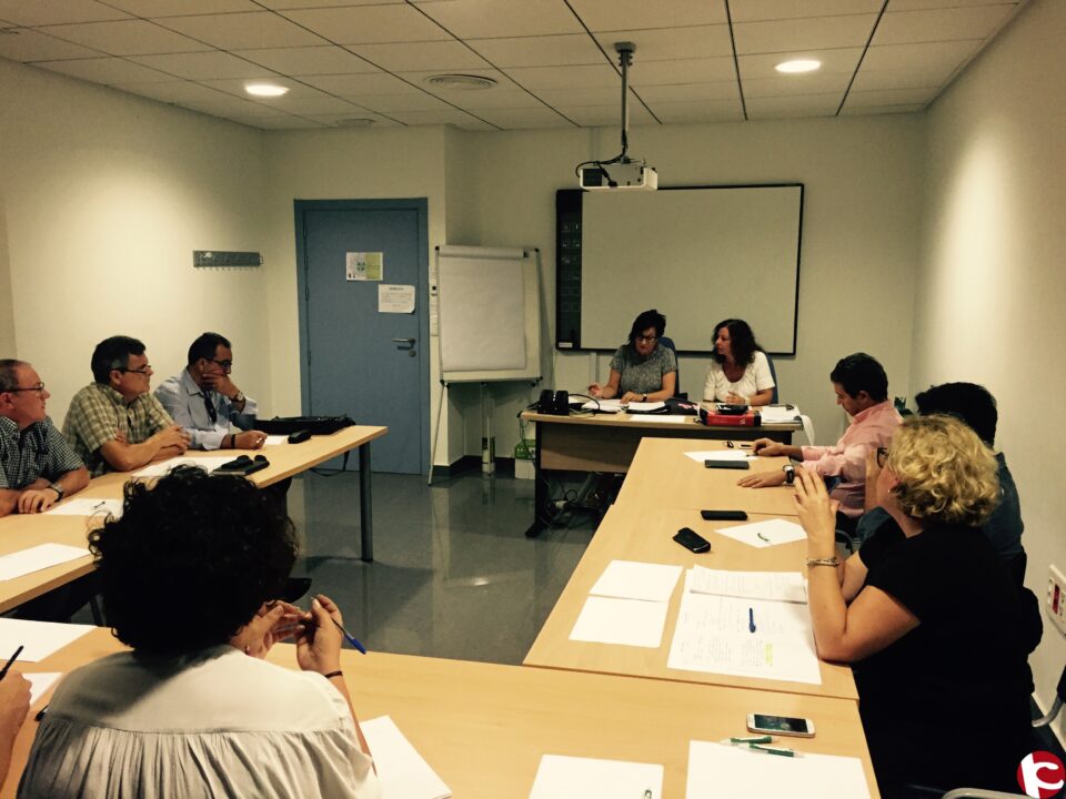 El equipo de gobierno plantea un cambio en la ADESP con el fin de que la sociedad civil pueda participar más activamente en ella.