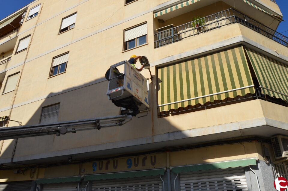 El Ayuntamiento pone en marcha un plan de choque para solucionar las averías en el alumbrado público en varias zonas de Elda - NOTA DE PRENSA
