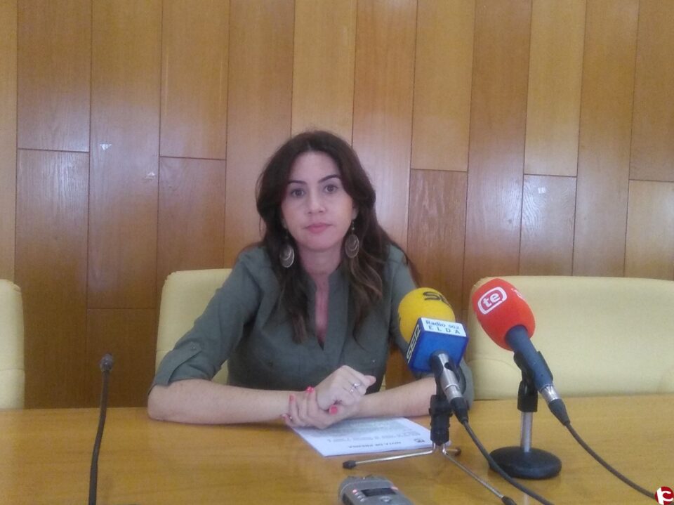 Alba García expone las denuncias recibidas a favor y en contra de mascotas y apela al civismo