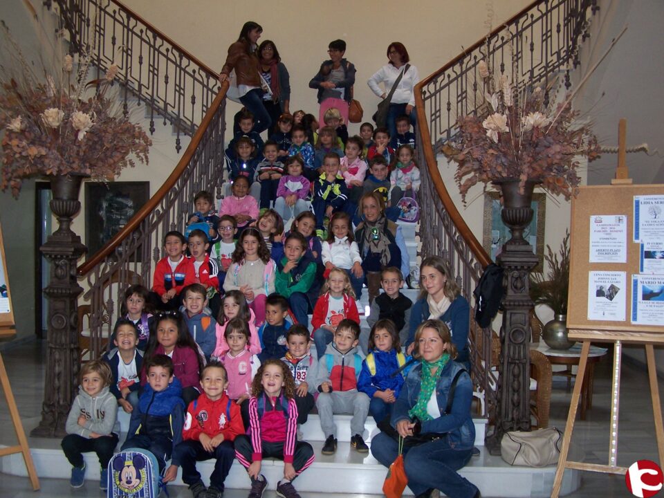 Los niños del CP Padre Manjón visita el Casino Eldense