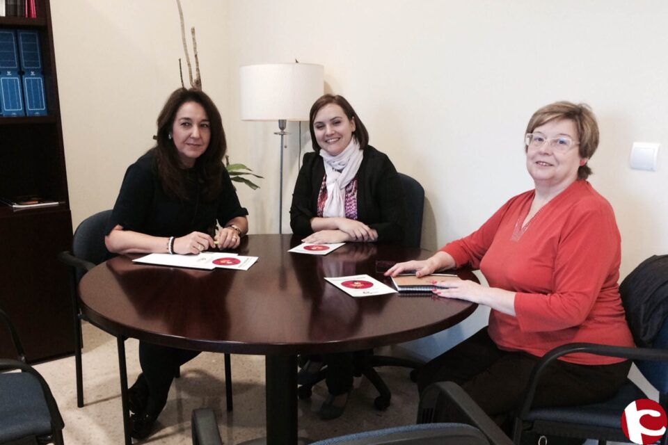La coordinadora de la Agencia Comarcal de Villena se ha reunido la presidenta de la Federación de Mujeres Empresarias de la Comunidad Valenciana