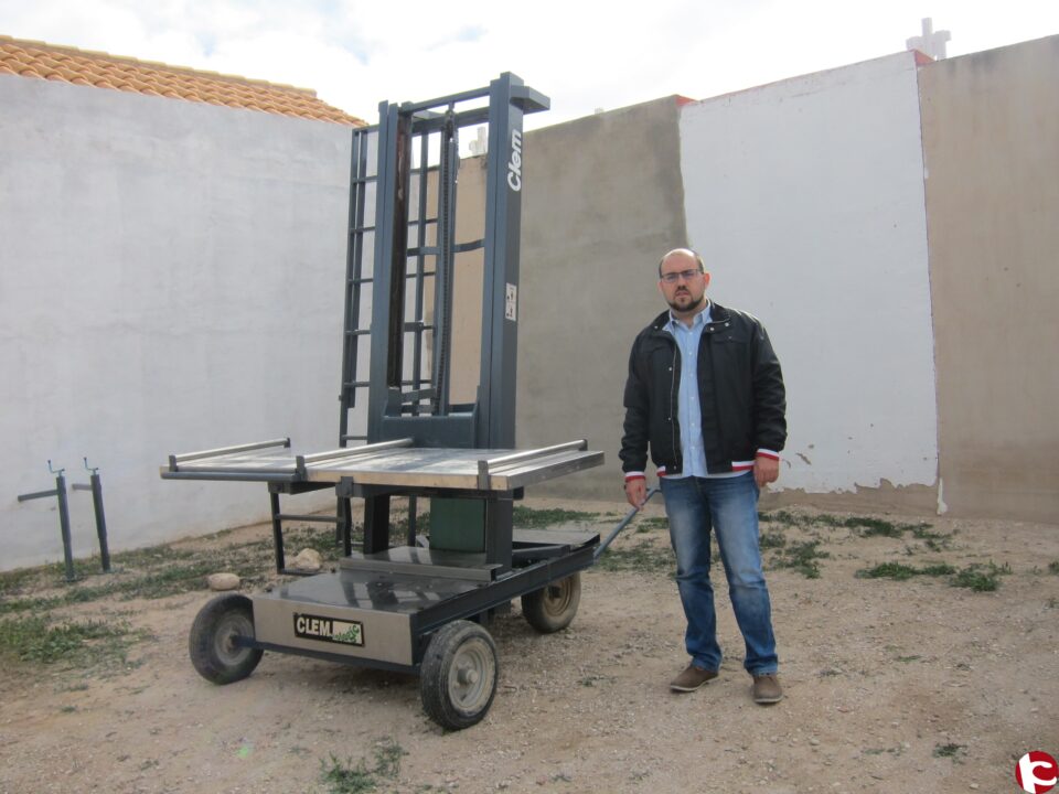 Infraestructuras acomete obras de acondicionamiento en el Cementerio de cara a la festividad de Todos los Santos