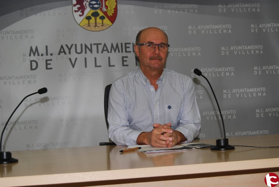 Molina propone tomar medidas para combatir el picudo rojo