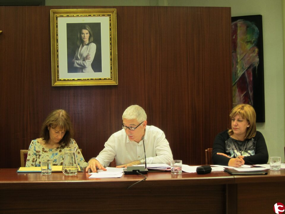 El Ayuntamiento solicita a la Conselleria de Educación que asuma los servicios de la Escuela Infantil y los Conservatorios de Música y Danza