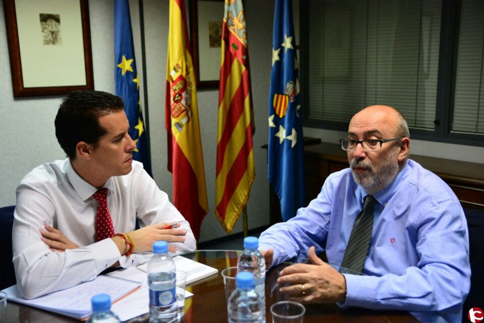 Alfaro se reúne en Valencia con el conseller de Transparencia y anuncia que el Ayuntamiento de Elda abrirá todos sus datos a los vecinos