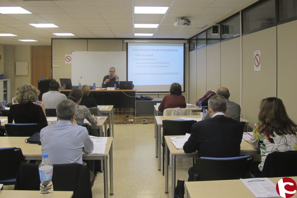 La Diputación de Alicante impulsa una jornada para acercar la Ley de Transparencia a las administraciones locales