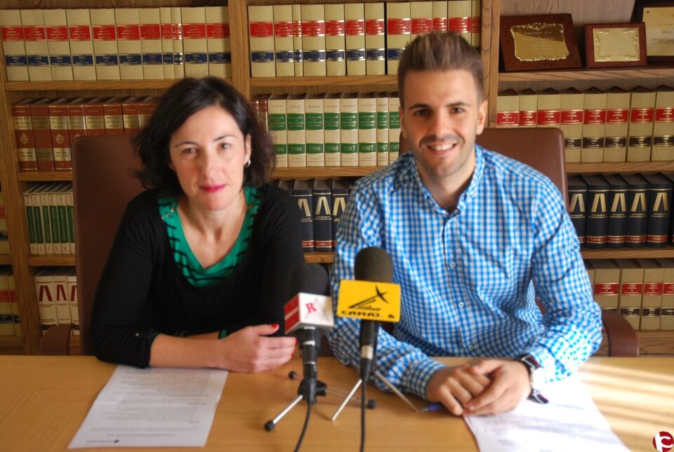 La Concejalía de Servicios Sociales y Cruz Roja inician el plan para informar a los vecinos sobre la Ayuda Económica de Pobreza Energética