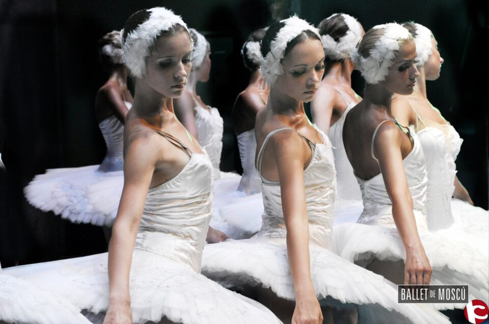 El lago de los cisnes del Ballet de Moscú abre la programación de Navidad en el Teatro Chapí