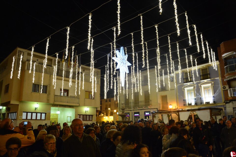 PINOSO ENCIENDE LA NAVIDAD