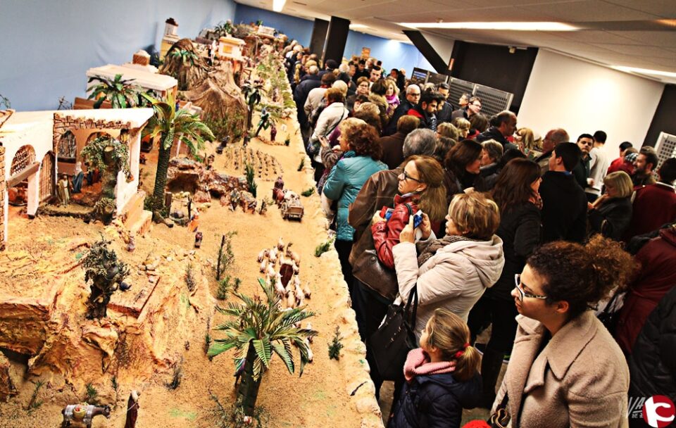 La Junta Mayor de Cofradías inaugura con éxito su tradicional belén
