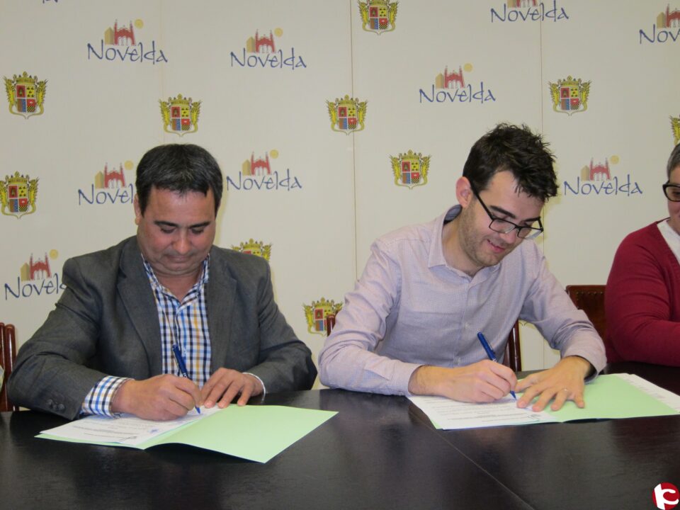 El Ayuntamiento firma los convenios de colaboración con Cruz Roja y Capaz