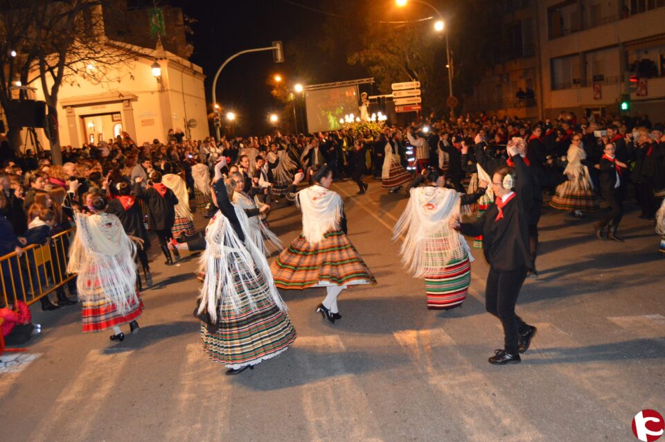El alcalde recibirá mañana al grupo de danzas y la colla de San Antón