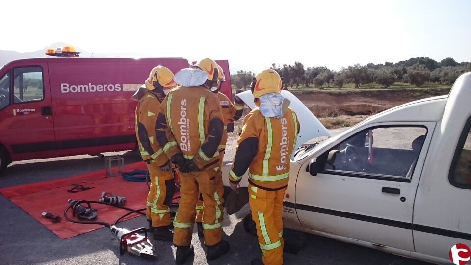 Un accidente de tráfico deja un herido grave en la vecina localidad de Biar.