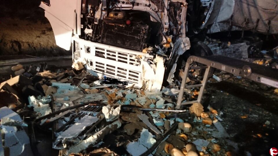 Actuación de los bomberos de Villena en el trágico accidente de la pasada madrugada.