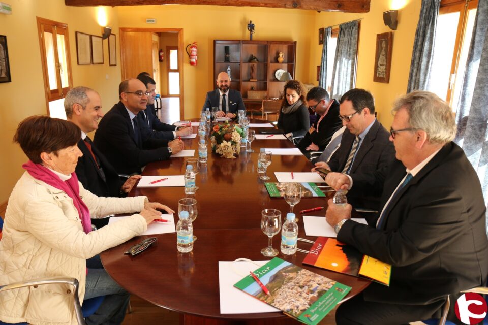 La Universidad de Alicante y Biar apuestan para dar un nuevo impulso en la Sede Universitaria