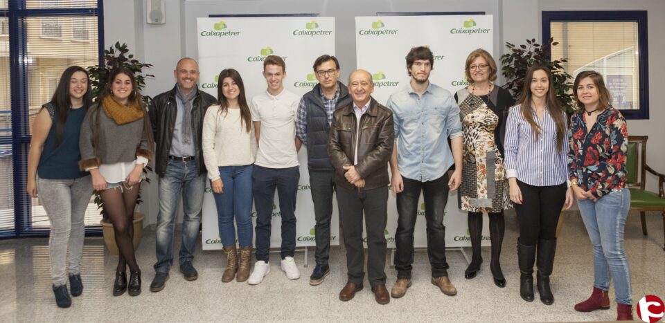 Voy a poder estudiar arqueología submarina: Caixapetrer asigna 15.000 euros a 15 universitarios