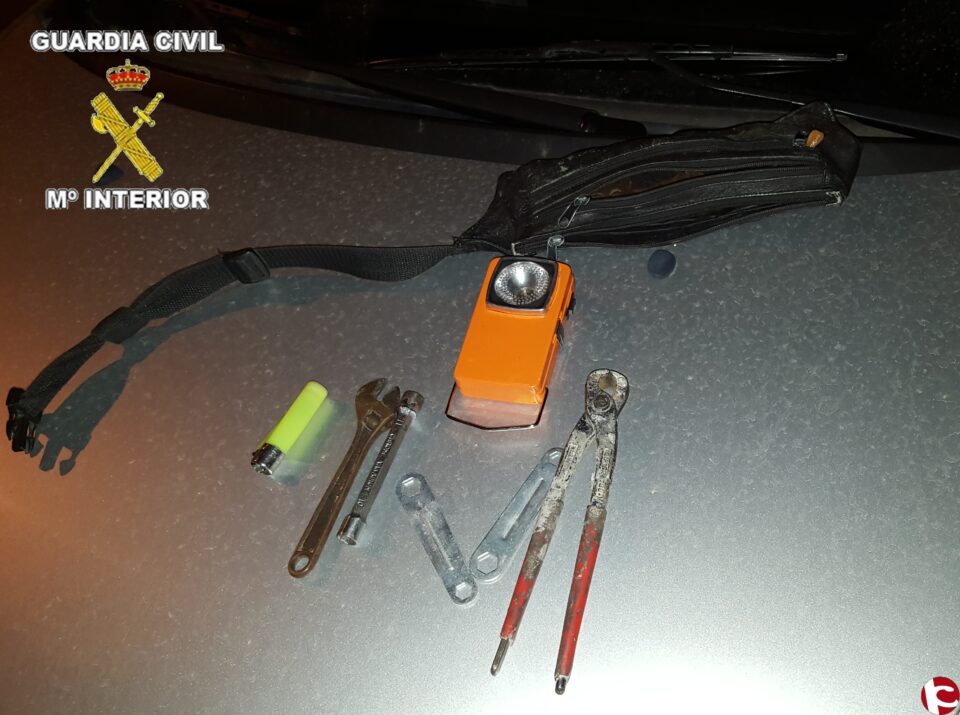 La Guardia Civil detiene a un hombre como presunto autor de 43 robos en casas de campo de VILLENA
