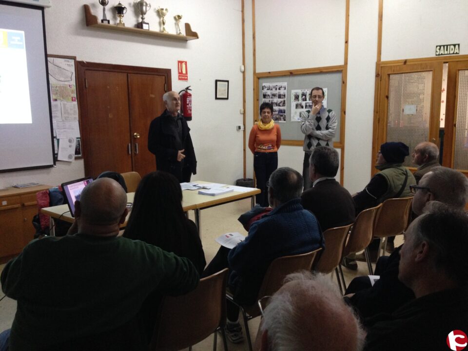 Los parcelistas de huertos municipales asisten a un curso de formación