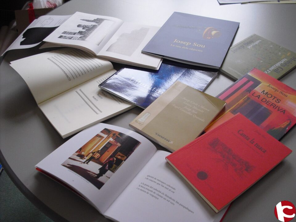 Hasta el 29 de febrero podéis visitar en la Kaku la exposición "La Veu dels Objectes"