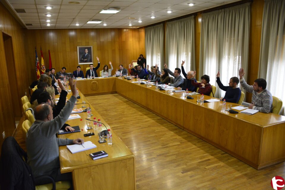 Se aprueba el presupuesto municipal con los votos a favor de todos los grupos políticos excepto la abstención del PP
