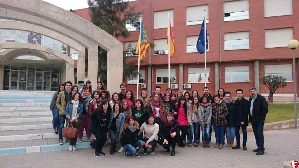 Nota de prensa 21/02/2016: 34 alumnos del IES Valle de Elda harán sus prácticas a partir de marzo en Europa