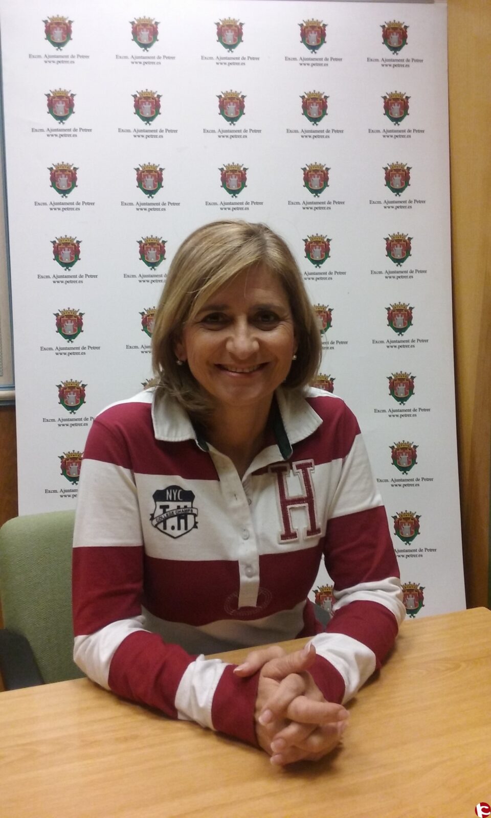 PP PETRER: Las familias siguen sin cobrar las ayudas de los libros de texto