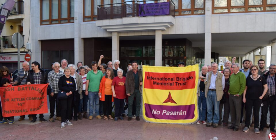 La Brigada Internacional Memorial Trust visita Petrer