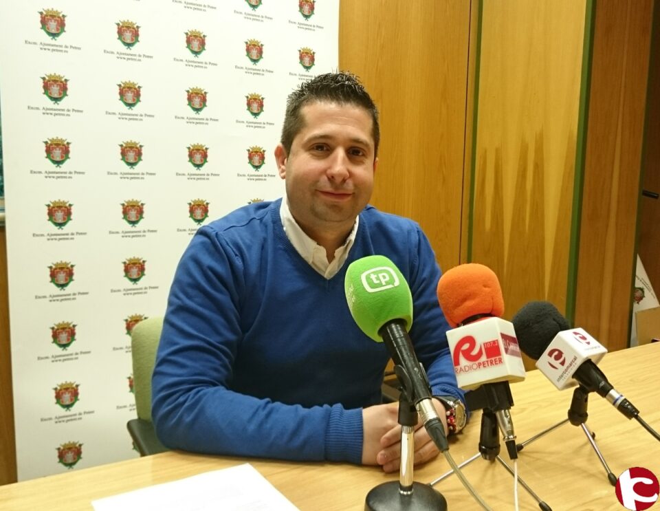 Víctor Sales: Ciudadanos lucha por lograr que los parques de Petrer sean totalmente accesibles