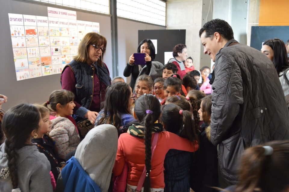 El Museo del Calzado acoge la exposición de dibujos de los alumnos de Elda sobre el Día Internacional de la Mujer Trabajadora