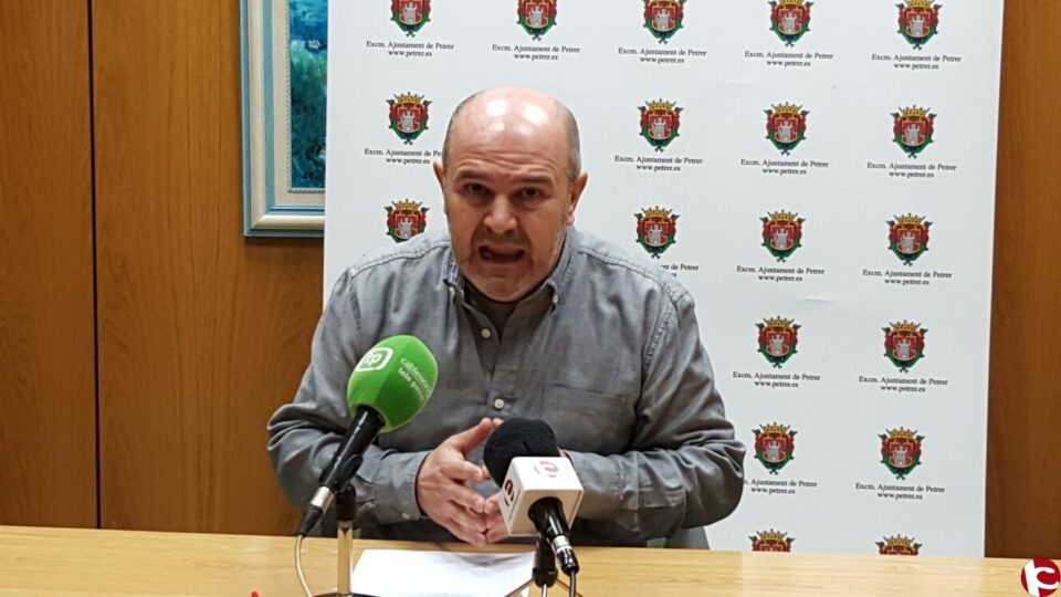 Poveda replica al PP por sus trabas para que el Ayuntamiento de Petrer consiga un interventor habilitado