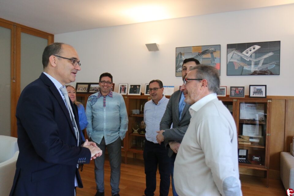 La Universidad de Alicante reforzará las actividades del Aula Universitaria de Sax