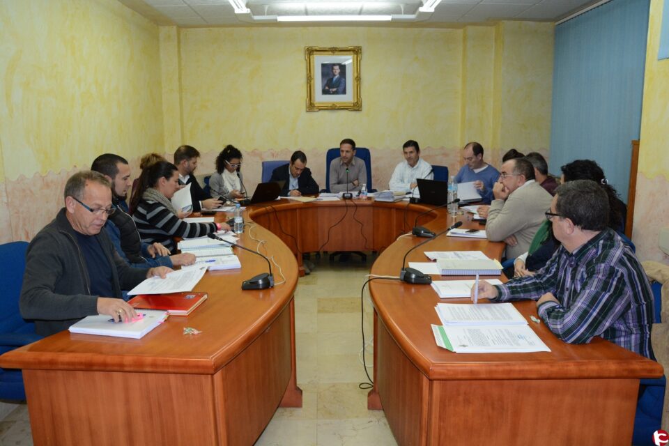 El Ayuntamiento de Pinoso regulará el cobro por la asistencia de los concejales a los órganos colegiados