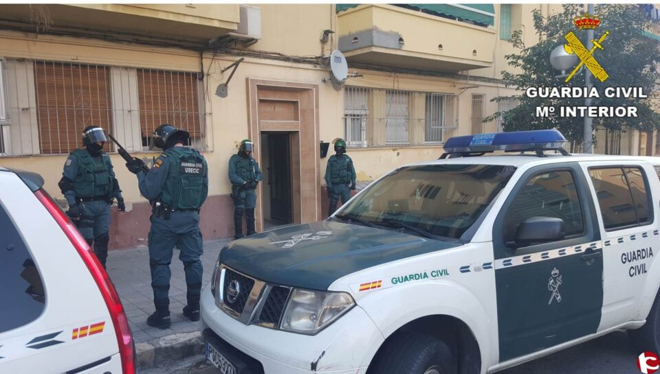 La Guardia Civil detiene al presunto autor de una decena de robos y hurtos en viviendas