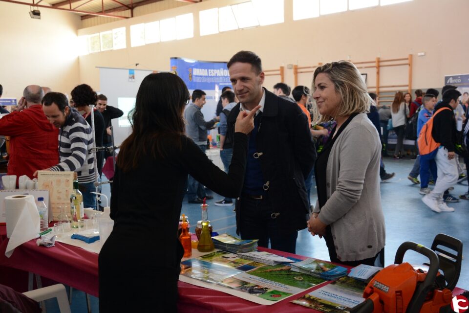 Amplia oferta sobre salidas profesionales en la quinta Feria de Formación al Estudiante de Pinoso
