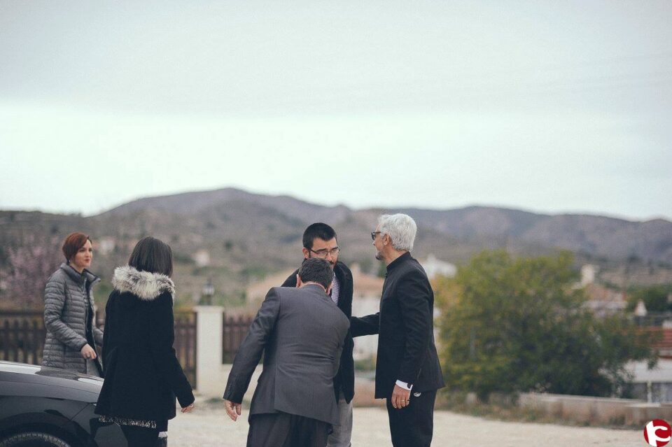 Visita de los representantes de la Fundación Dharma a los estudios de TVI