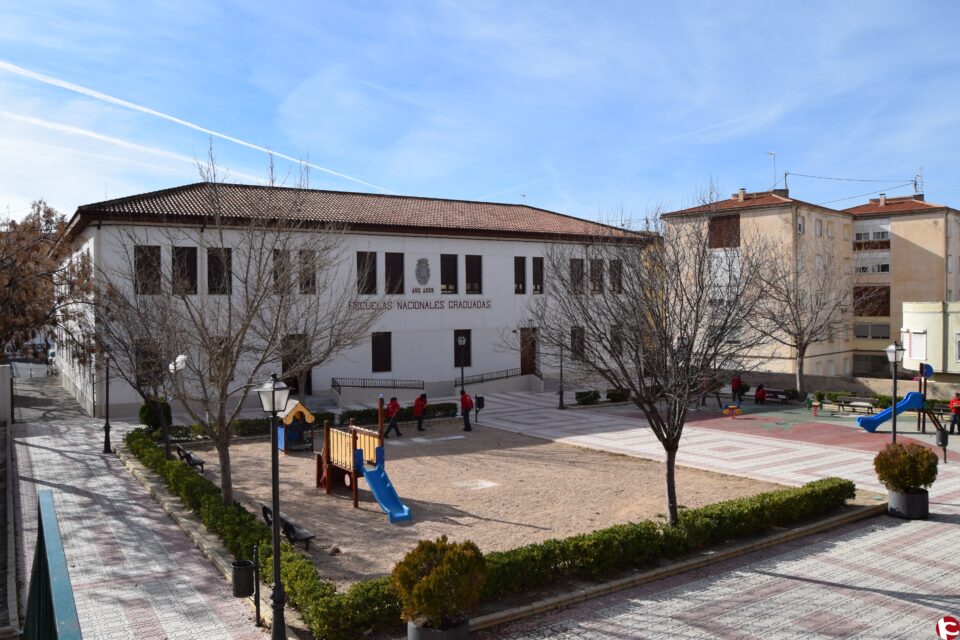 Los Jardines de la Explanada de Petrer se llamarán Jardines Alcalde Vicente Maestre