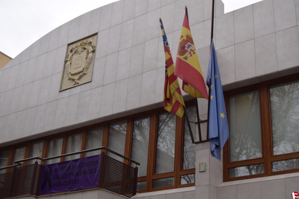 Rechazo unanime de la corporación de Petrer al acuerdo de la U.E. sobre los refugiados.