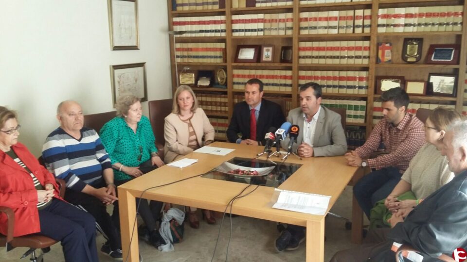 La Obra Social de La Caixa entrega 1.500 euros a la Plataforma Aspe Contra el Hambre para atender a familias con necesidades básicas