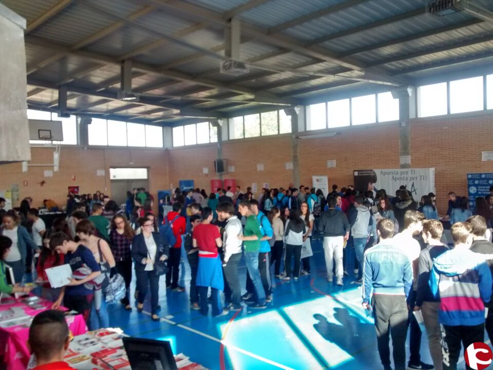 Juventud amplia la feria de formación y empleo y convoca jornadas dirigidas a padres