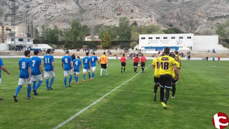 CADA VEZ MAS CERCA DE LA PERMANENCIA. EL VILLENA VENCE AL THADER 3-2.