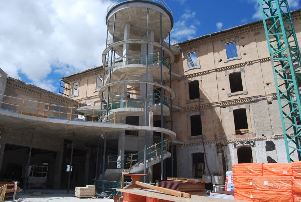 La Directora General de Cultura y Patrimonio visita el Cabezo Redondo y Villena