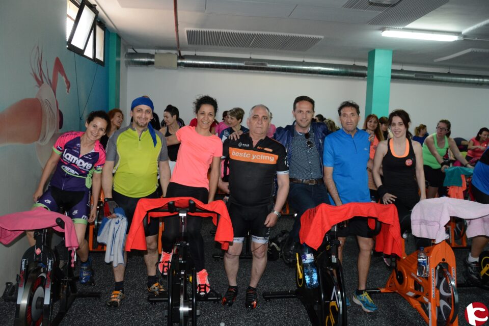Alrededor de 100 personas participan en las masterclass de inauguración de la nueva sala de spinning