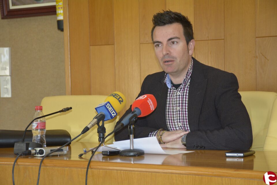 El concejal de Educación pide a consellería que aclare la situación del IES Valle de Elda